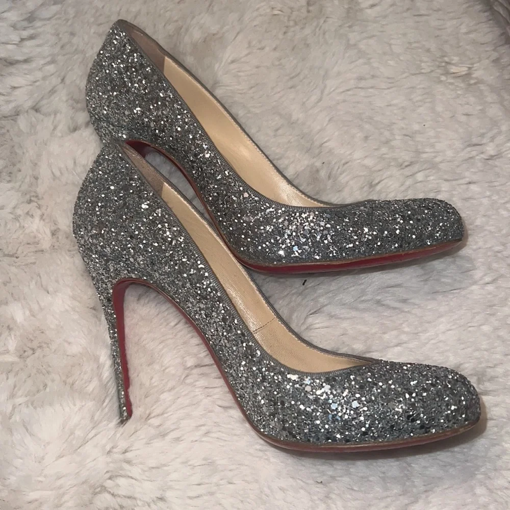 One of a kind Christian louboutin shoes! - Picture 3 of 6